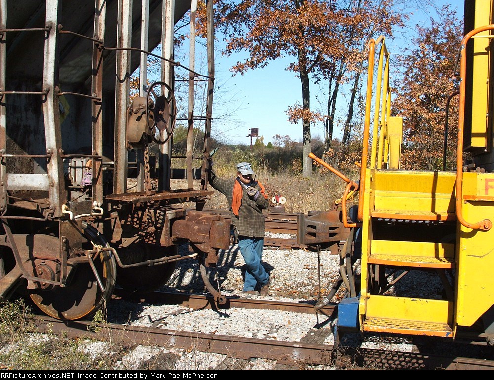 Conductor bridges making a coupling